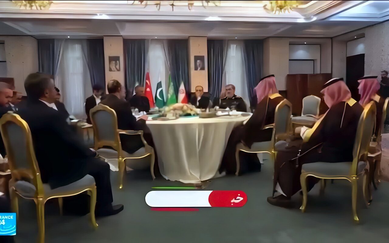 إيران تقول إنها اتفقت مع أطراف اتفاقية مكة على أن أمن المنطقة يتحقق عبر دولها