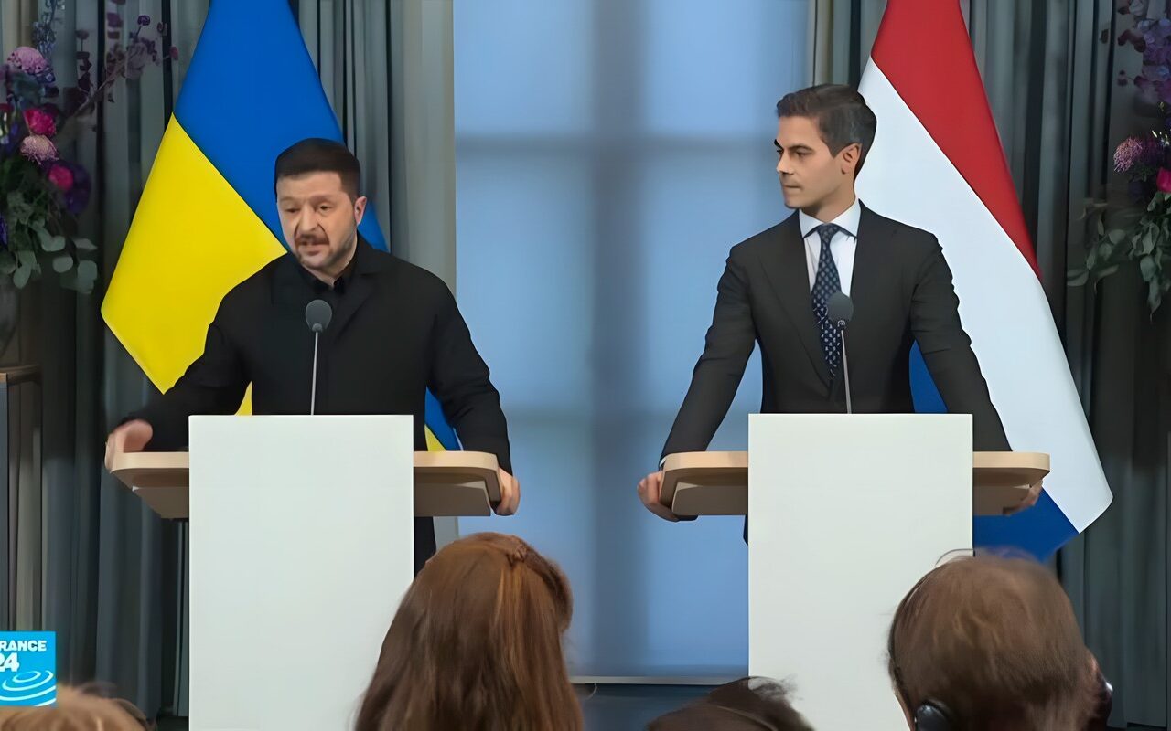 زيلينسكي من هولندا: لا ضمانات أمنية لأوكرانيا من دون أوروبا