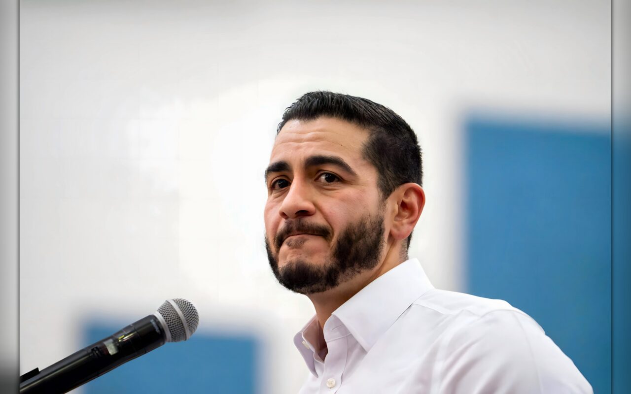 دين عبد الرحمن السيد وولاؤه محور تركيز الجمهوريين في حملتهم لهزيمته في سباق مجلس الشيوخ