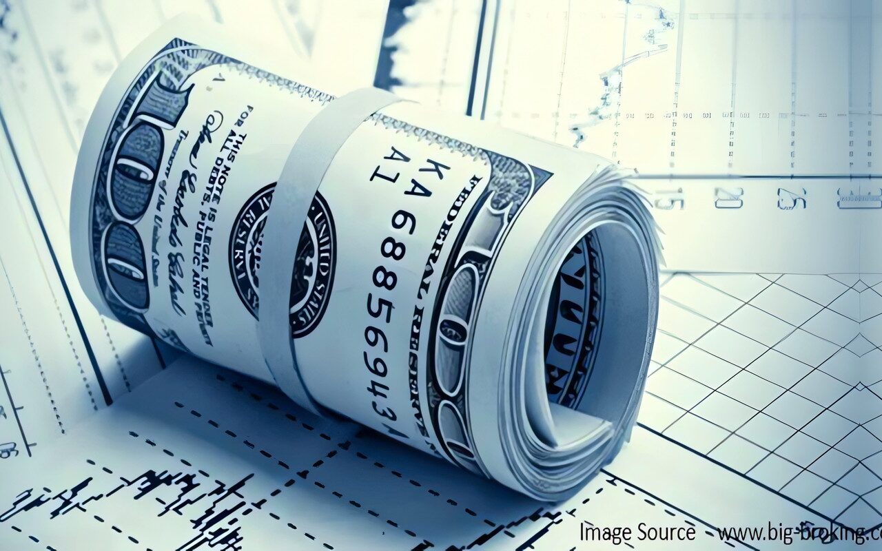 الدولار يرتفع قليلًا بعد تثبيت الفيدرالي أسعار الفائدة