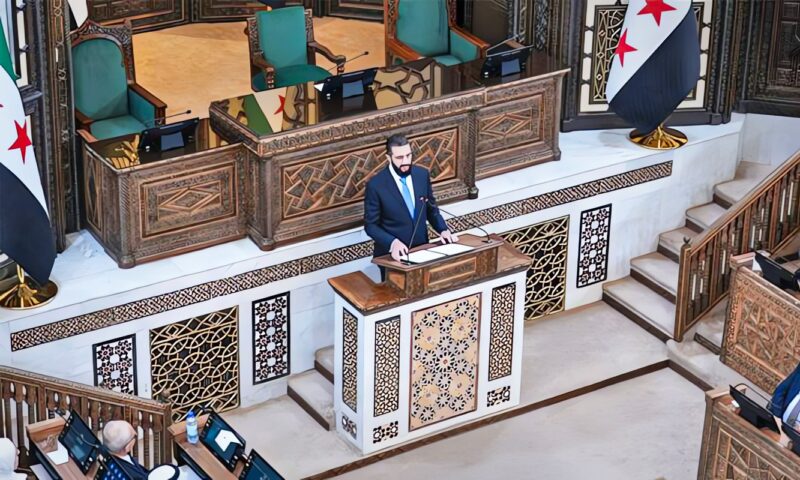 تعديلات مرتقبة لمسؤولين سوريين… ونائب يرجع السبب لضعف الأداء واللغة الاستعلائية