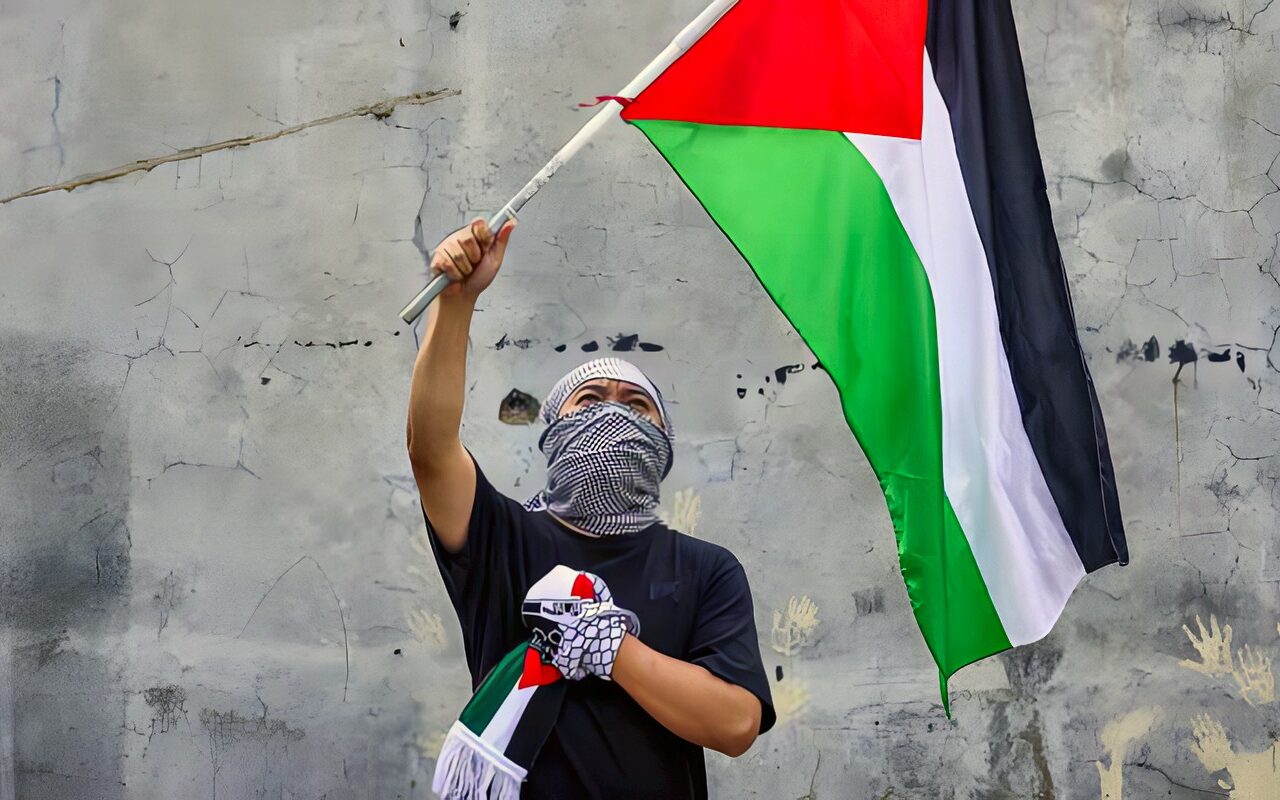 وحدة النضال الفلسطيني ووحدة قيادته