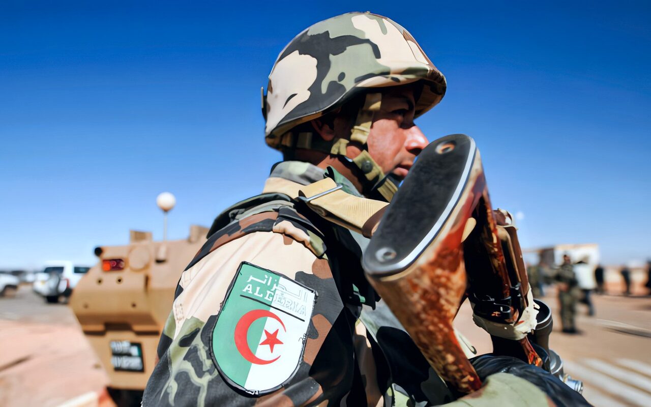 الجزائر: البرلمان يوافق على إرسال قوات مسلحة إلى النيجر بهدف حماية منشآت للطاقة