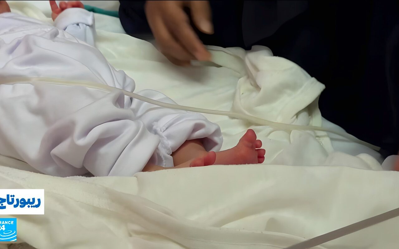 قطاع غزة: ساحة صراع من أجل البقاء..أزمة الحاضنات في مستشفى ناصر
