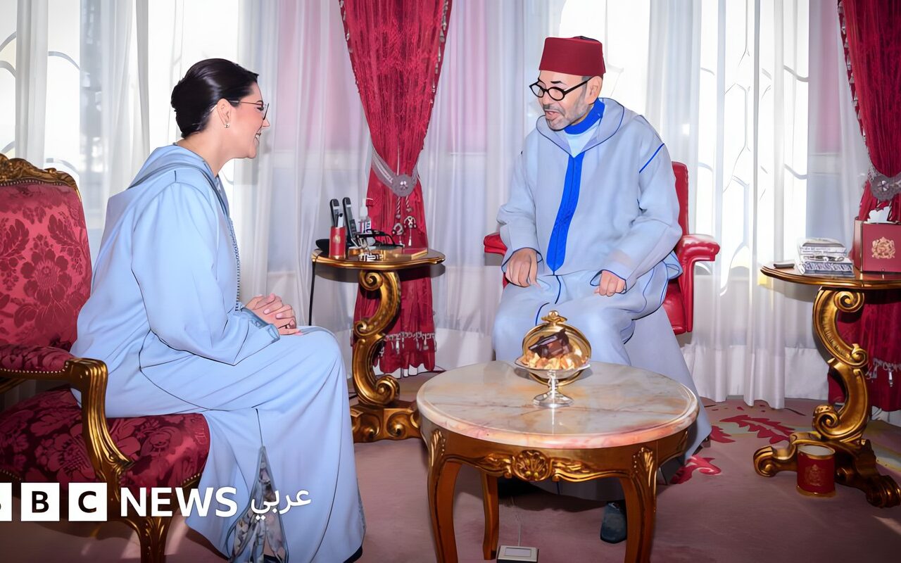 أول رئيسة وزراء في المغرب: بين الملك ورجال الدين والحركة النسوية