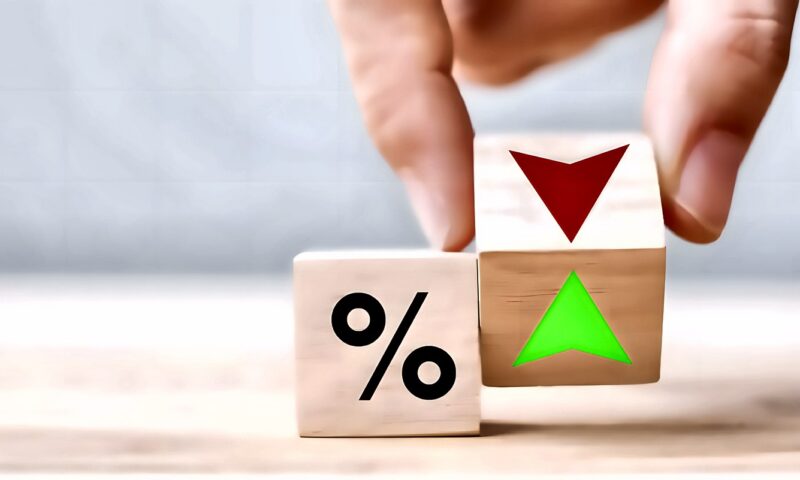 أيسلندا تثبت الفائدة عند 8% رغم ارتفاع التضخم إلى أعلى مستوى في عامين