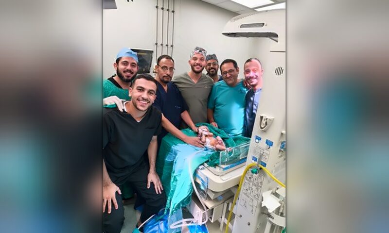بعد 18 يومًا من ولادتها.. جراحة دقيقة بمستشفى أطفال مصر تنقذ رضيعة من عيب خلقي خطير