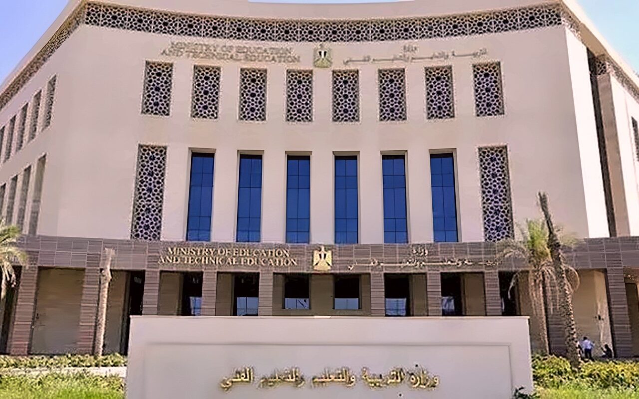 «التعليم» تحدد ضوابط امتحان أكتوبر: 3 نماذج لكل مادة و50 دقيقة للإجابة