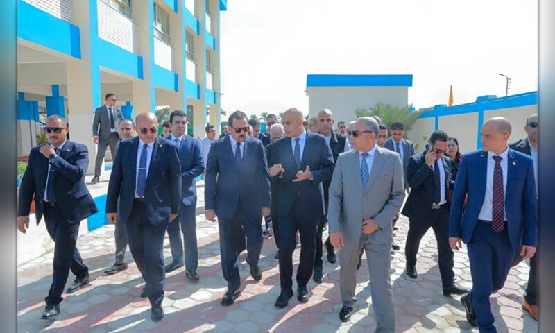 جولة تفقدية لوزير التعليم ومحافظ الإسماعيلية ورئيس جهاز «مستقبل مصر» بمدرسة التكنولوجيا التطبيقية
