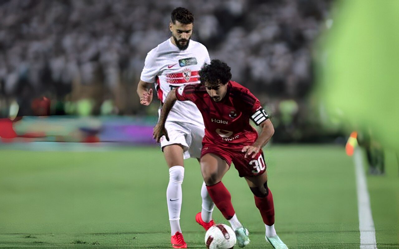 الأهلي يتقدم على الزمالك بهدف محمد هاني في الشوط الأول من القمة 133