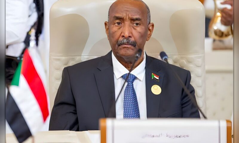 خلال لقاء السيسي.. البرهان يثمن دعم مصر للسودان واستضافتها السودانيين