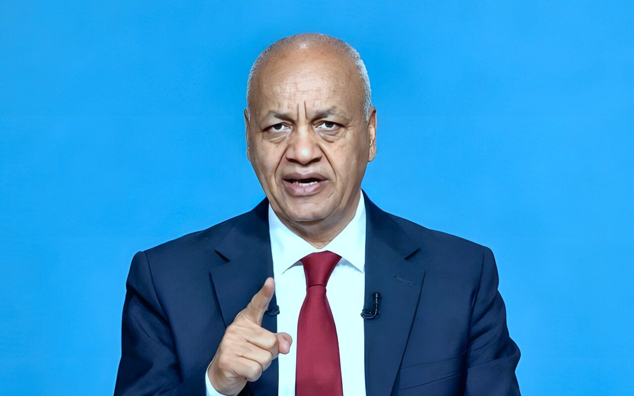 مصطفى بكري يحذر من مخطط إعادة تشكيل المنطقة بعد نشر مقاتلات الدفاع البريطانية بالسعودية