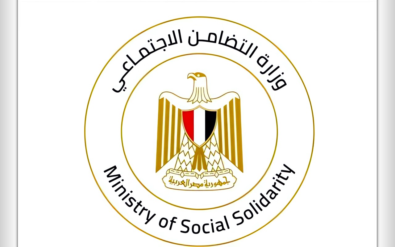 وزيرة التضامن توجه بتقديم مساعدات عاجلة لمصابي حادث طريق أسيوط الغربي