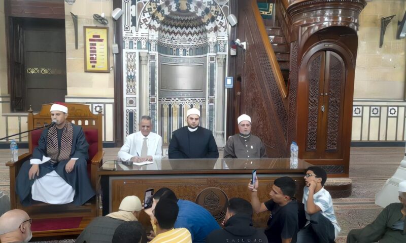 أوقاف الغربية وإذاعة القرآن الكريم تحييان مولد السيد البدوي بأمسية دينية كبرى في المسجد الأحمدي