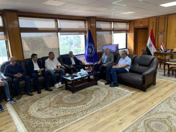 جامعة قناة السويس تستقبل وفد اللجنة المنظمة لدورة الألعاب الأفريقية 2027 لبحث الاستفادة من منشآتها
