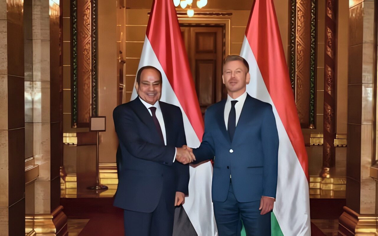 الرئيس السيسي يغادر بودابست عقب اختتام زيارته الرسمية إلى المجر