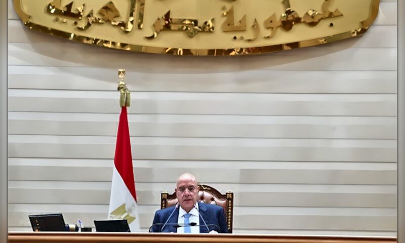 رئيس مجلس النواب ينعى النائبة أماني أبو سحلي ويقدم العزاء لأسرتها