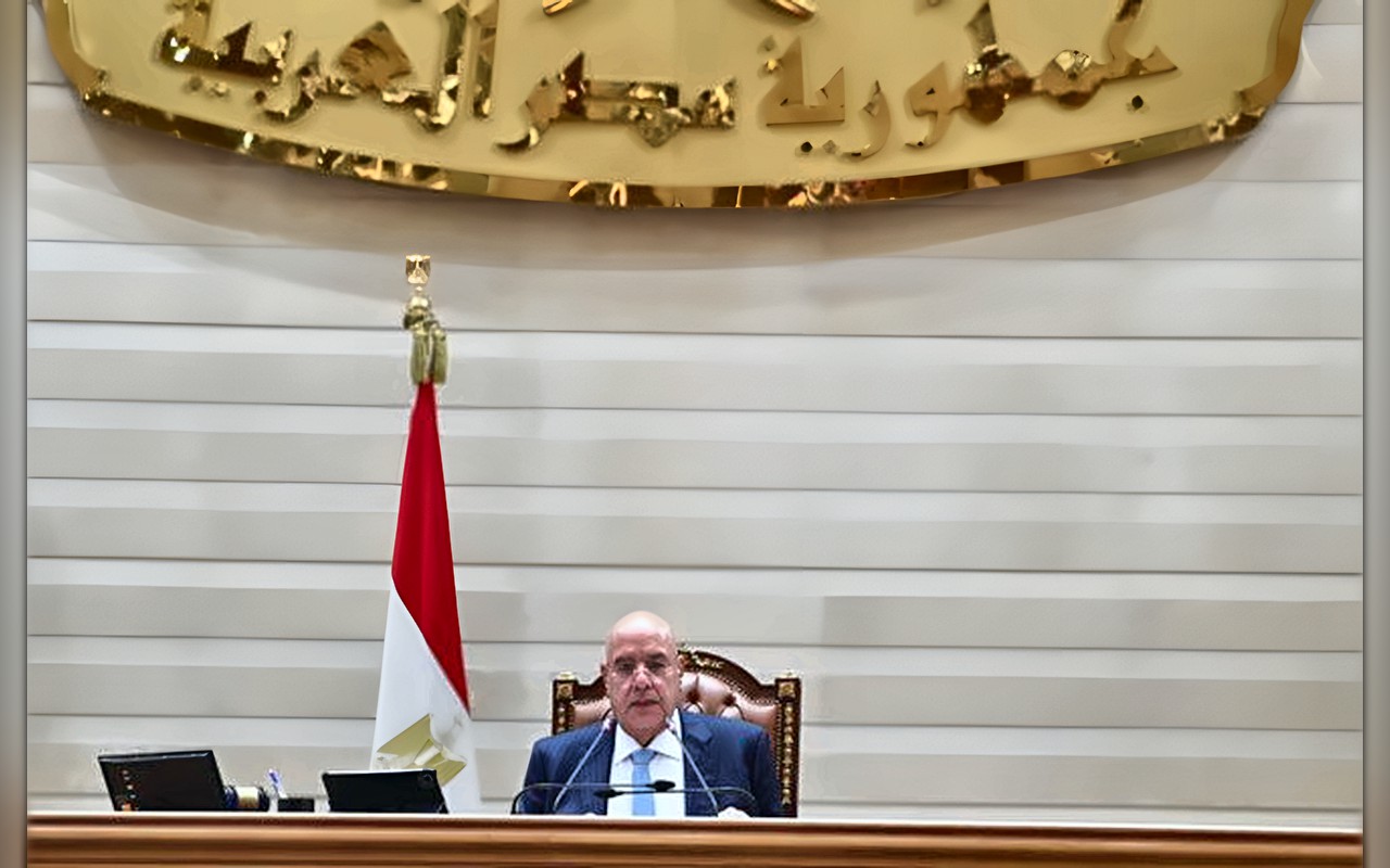 رئيس مجلس النواب ينعى النائبة أماني أبو سحلي ويقدم العزاء لأسرتها