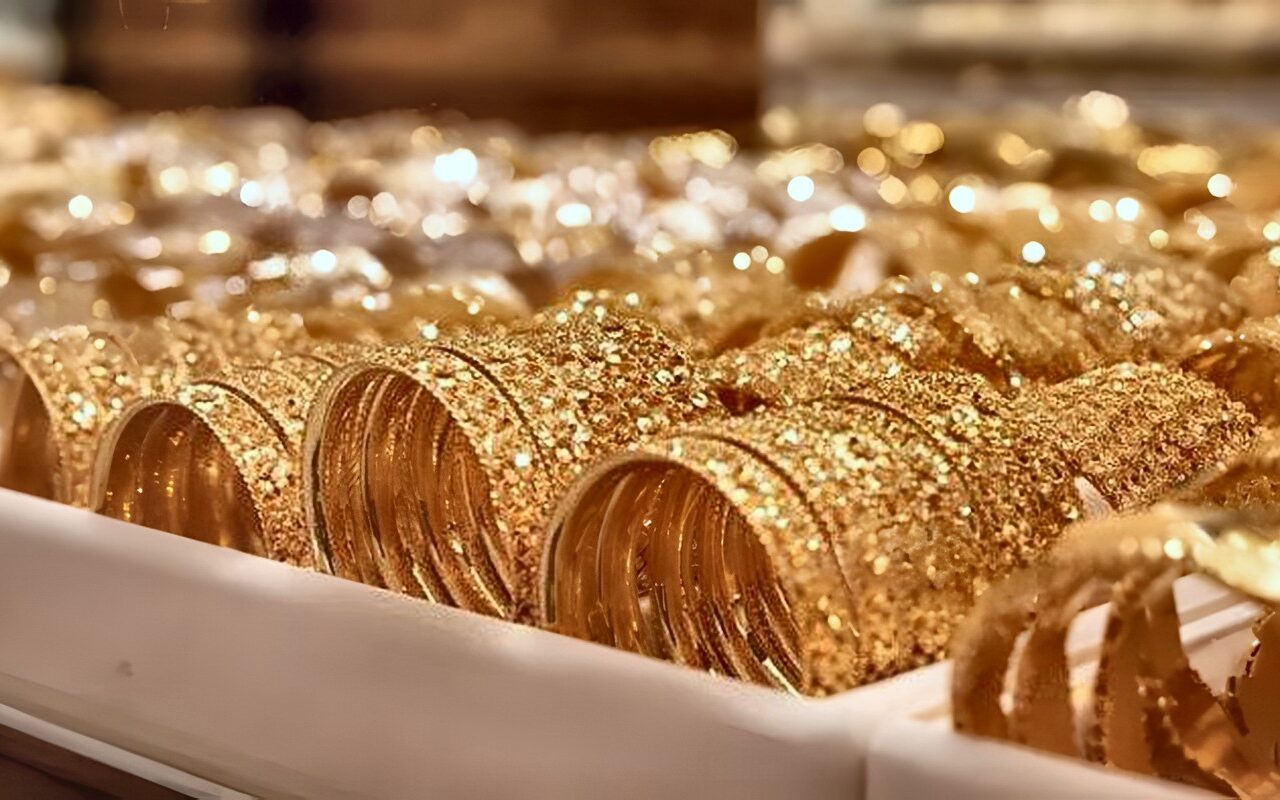 سعر الذهب خلال التعاملات المسائية اليوم 13 أكتوبر 2026.. عيار 21 بكام؟