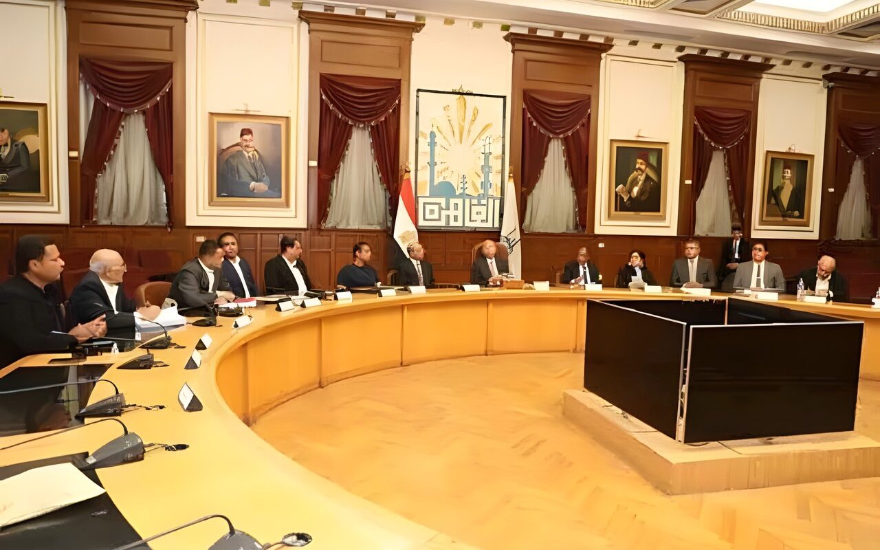 نقل معارض السيارات بالقاهرة خارج المناطق السكنية قبل 2027