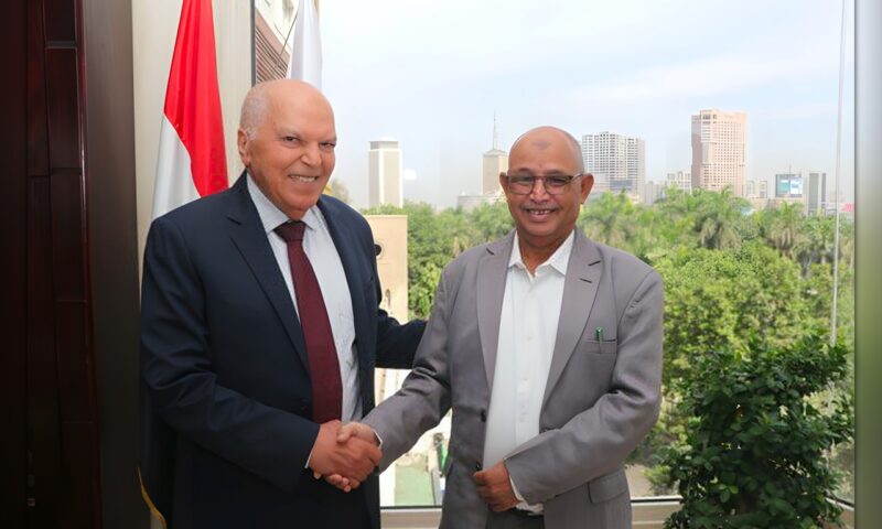 نقيب المعلمين يبحث مع وفد سوداني توسيع التعاون وتبادل الخبرات التعليمية