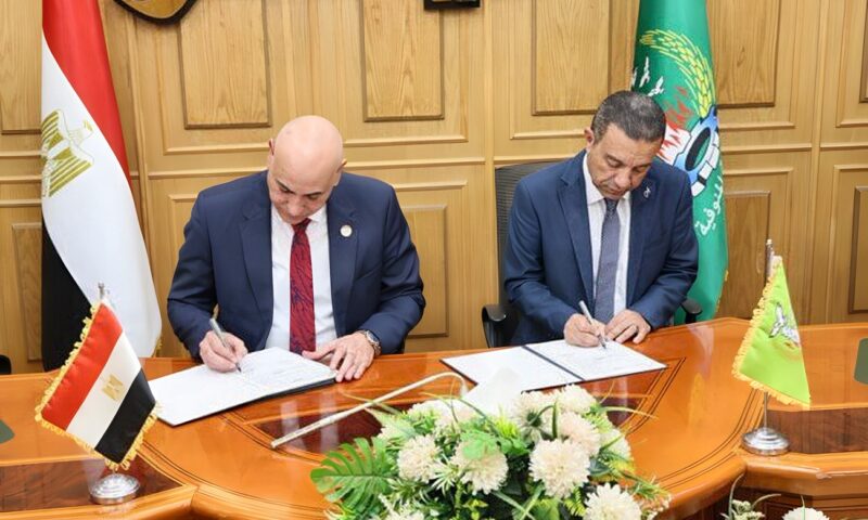 محافظ المنوفية ورئيس جامعة السادات يوقعان بروتوكولي تعاون لدعم التدريب والصيانة