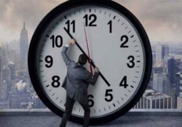 التوقيت الشتوي 2026.. موعد التطبيق رسميا وانتهاء العمل بالصيفي