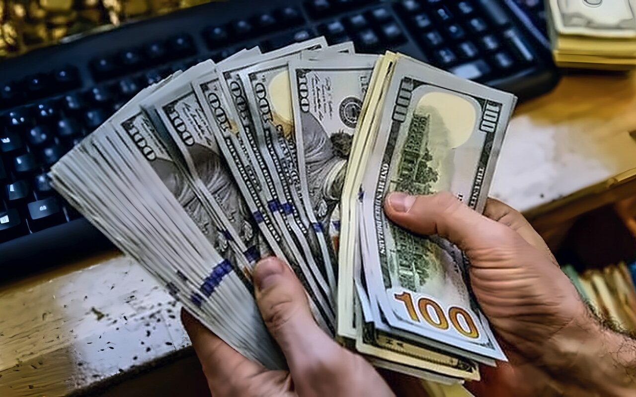 الأخضر بكام الآن؟.. سعر الدولار مقابل الجنيه المصري اليوم السبت 3 أكتوبر 2026