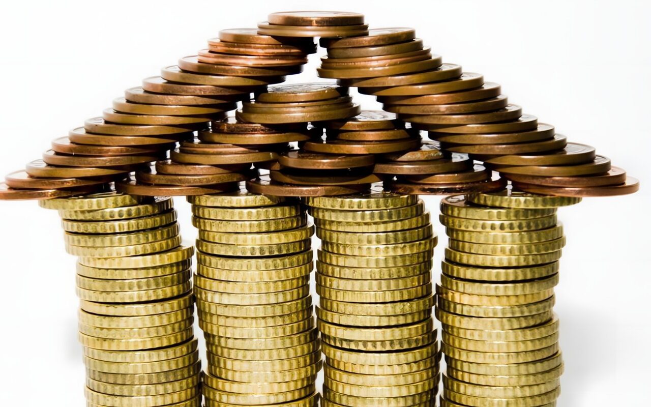 اجتماع البنك المركزي اليوم.. التضخم والدولار وأسعار النفط تحسم مصير الفائدة