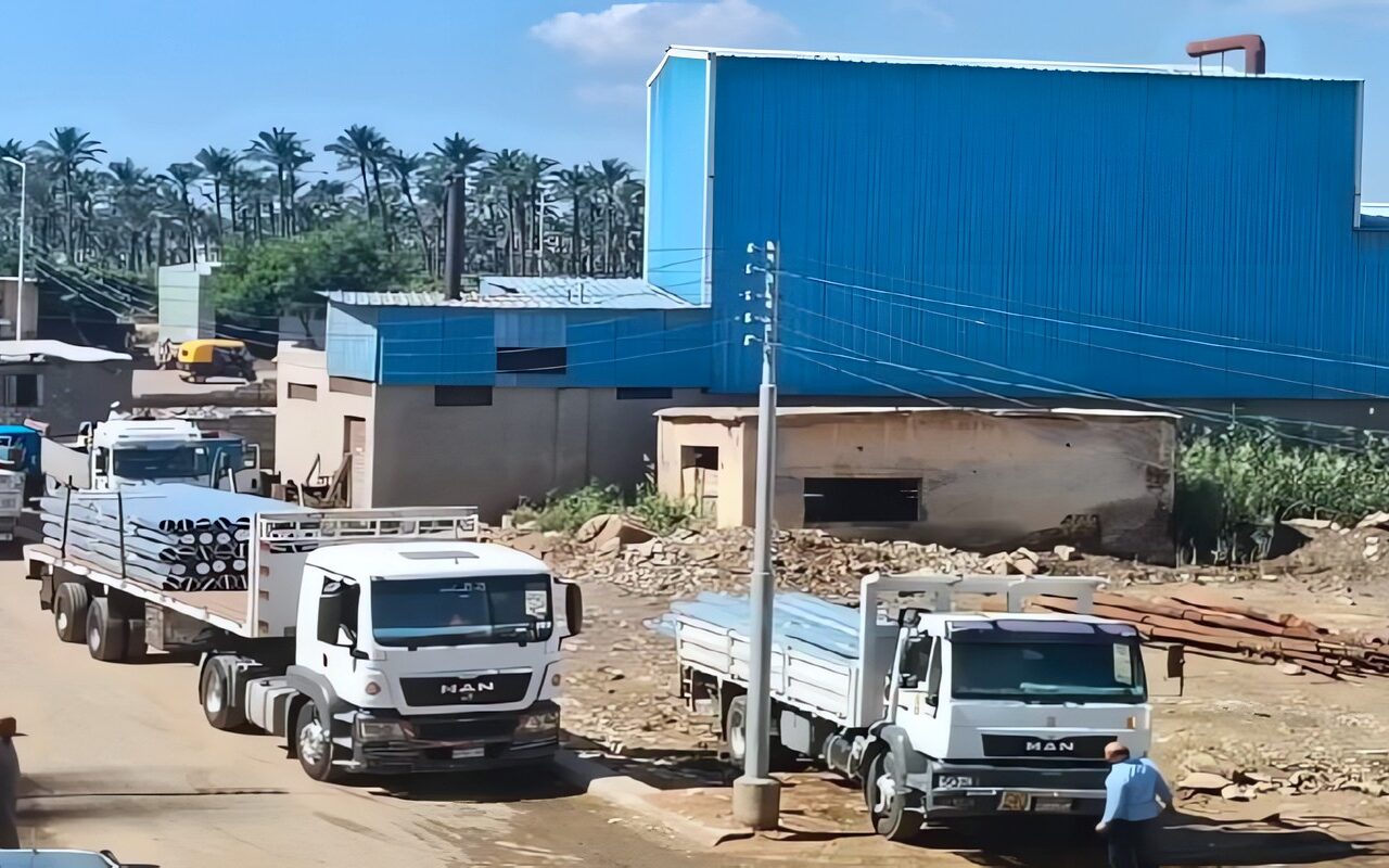 بـ135 مليون جنيه.. متابعة خطة تطوير شبكة الكهرباء بقرى ومدينة إدكو في البحيرة