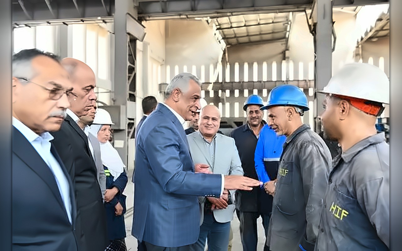 وزير الإنتاج الحربي يتفقد «حلوان للمسبوكات» ويوجه برفع معدلات الإنتاج وتعزيز المبيعات