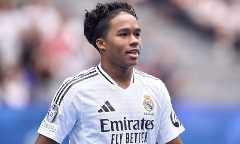 أستون فيلا يزاحم روما وميلان على ضم إندريك من ريال مدريد