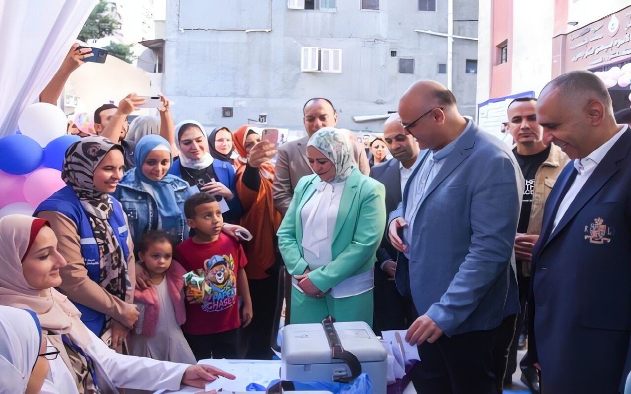 محافظ الإسكندرية يُدشّن الحملة القومية للتطعيم ضد الحصبة الألمانية