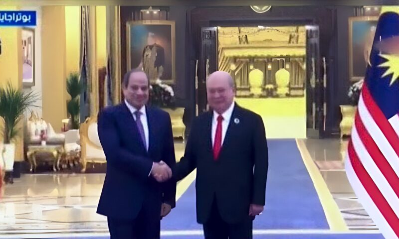 الرئيس السيسي يدعو ملك ماليزيا لزيارة مصر ويؤكد أهمية تعزيز الشراكة الاقتصادية والاستثمارية