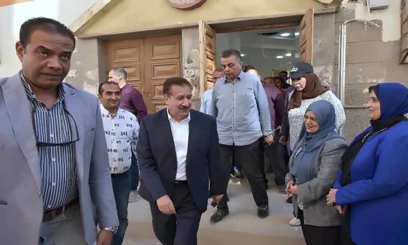 محافظ بورسعيد يتفقد تطوير مبنى خدمات التأمين الصحي الشامل بحي المناخ