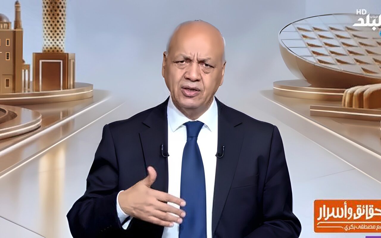 مصطفى بكري يكشف أبرز التساؤلات بعد تأجيل تطبيق قانون الإجراءات الجنائية لعام