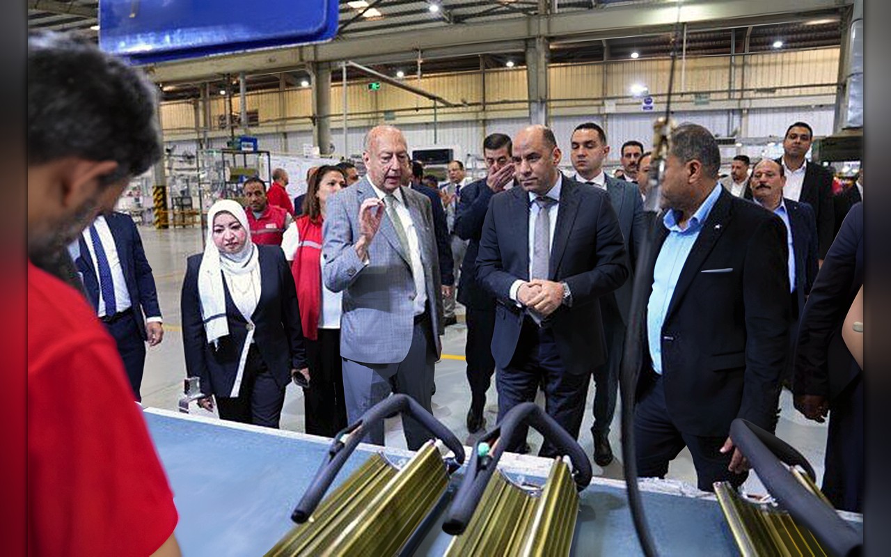 وزير العمل يتفقد خطوط إنتاج فريش إليكتريك.. ويؤكد دعم الاستثمار والصناعة الوطنية