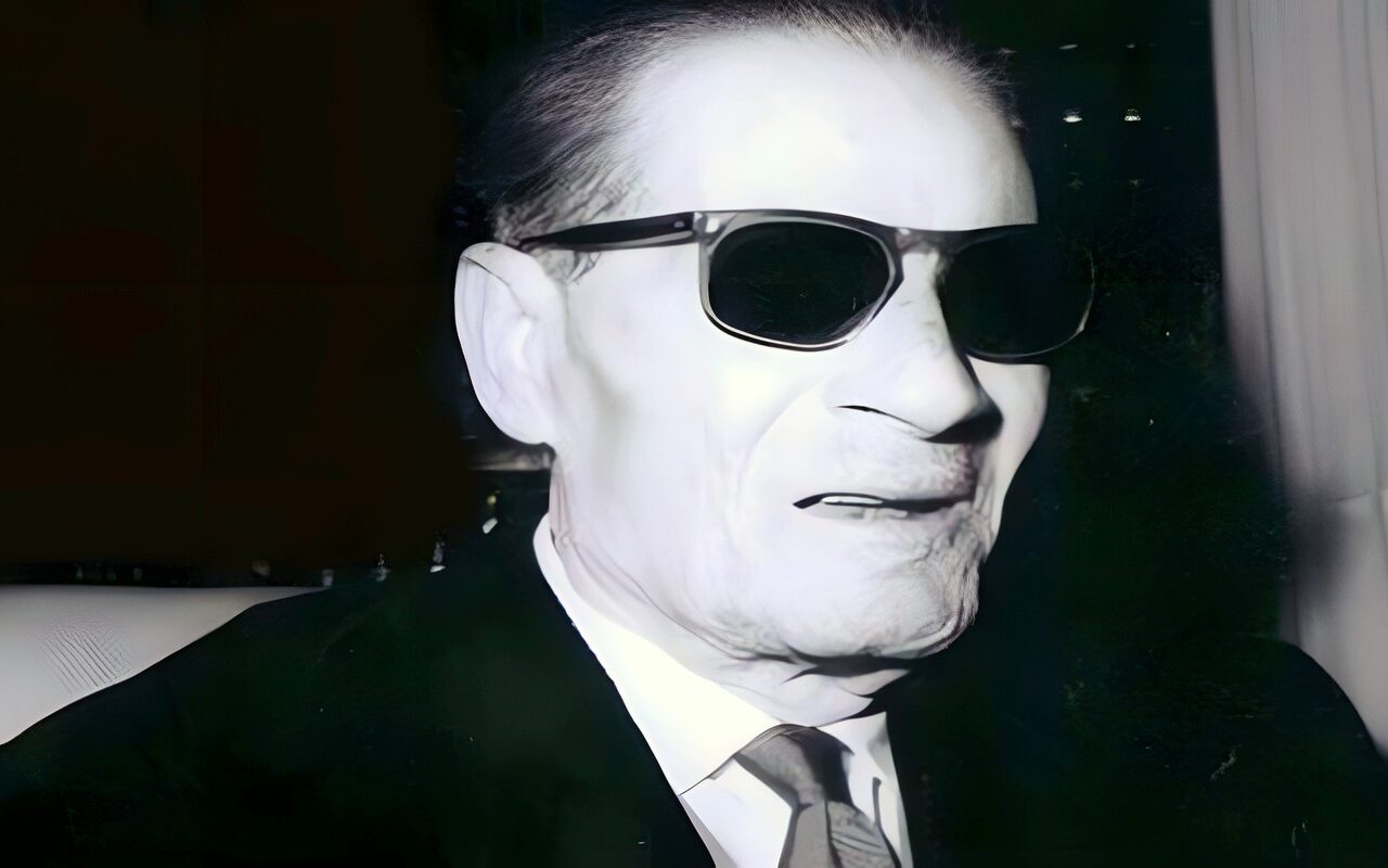 في ذكرى رحيله.. طه حسين عميد الأدب العربي الذي غيّر ملامح الثقافة المصرية