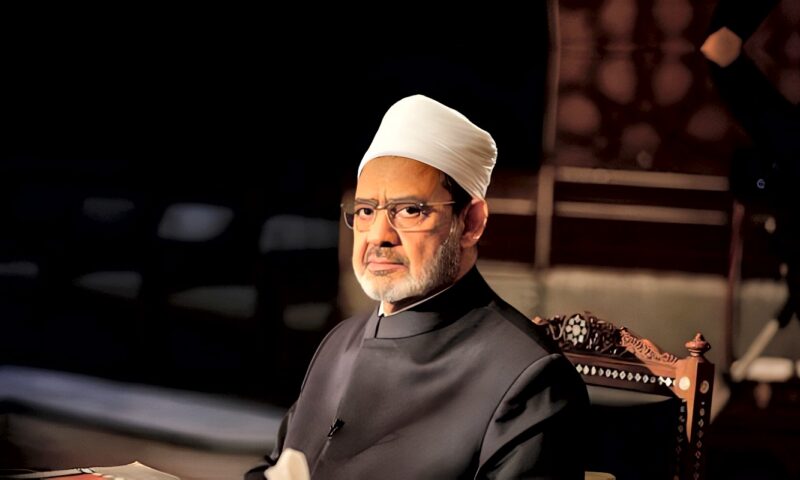 عاجل| «الأزهر» يدعو إلى تشكيل لجنة وساطة عاجلة من حكماء الأمة لإنهاء الصراعات والحروب بالمنطقة