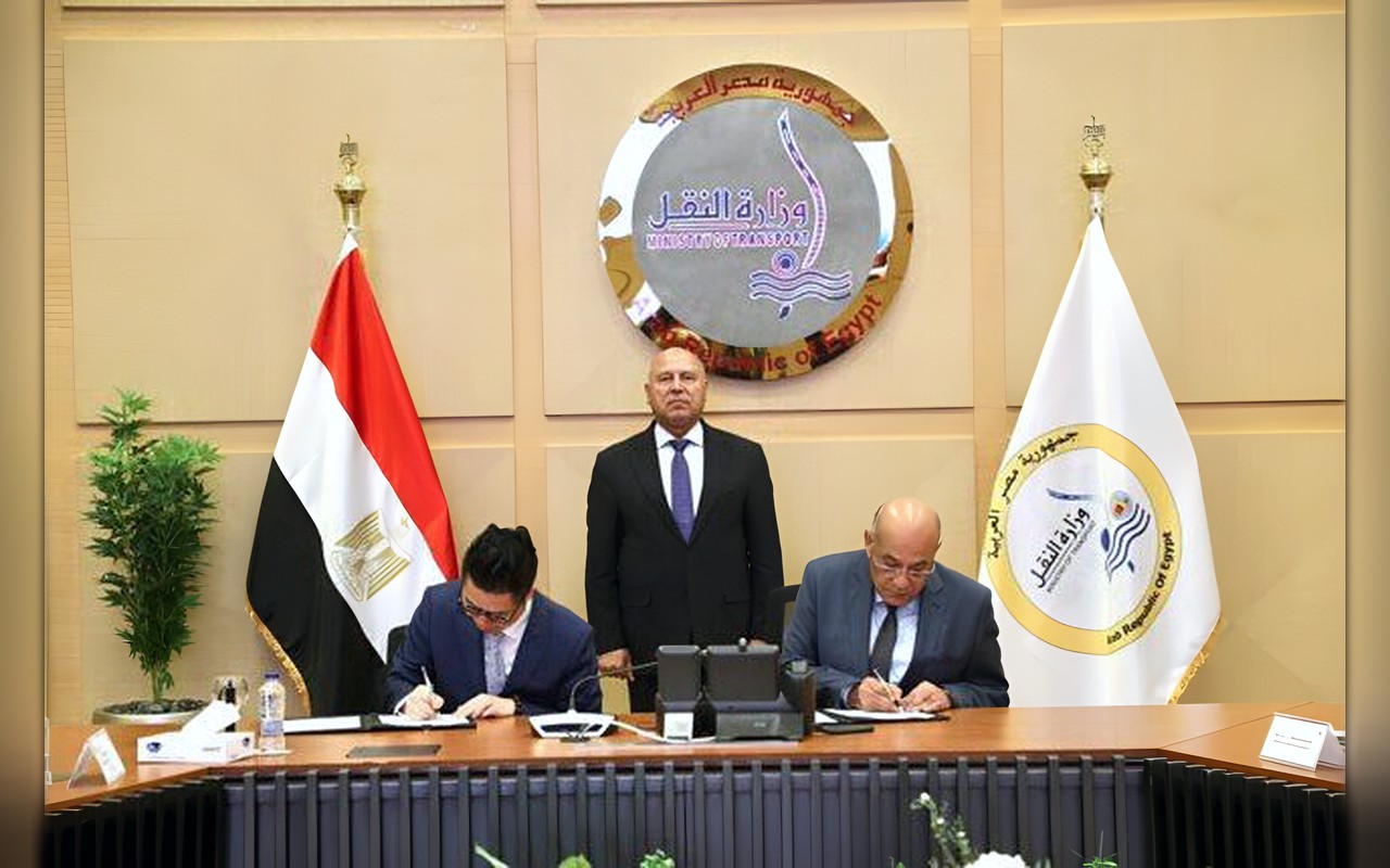 كامل الوزير يشهد اتفاقًا مع شركة صينية لإنشاء محطة جديدة بميناء المكس