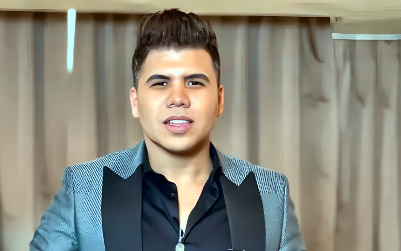 استئناف المتهم بسب وقذف المطرب عمر كمال على حكم حبسه.. بعد قليل