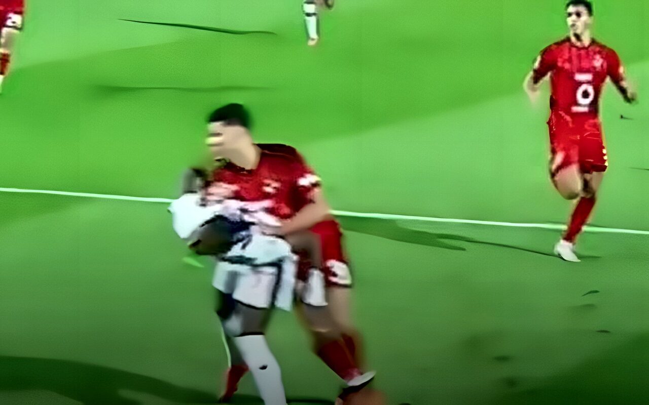 خبير تحكيمي يحسم الجدل بشأن ركلة جزاء الزمالك أمام الأهلي في القمة 133