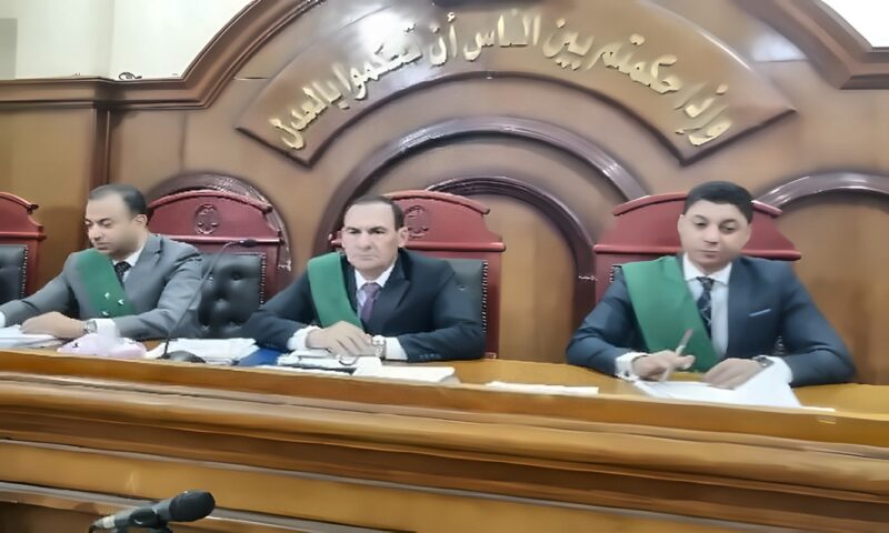 السجن 5 سنوات لمدرس متهم بابتزاز ربة منزل بالشرقية