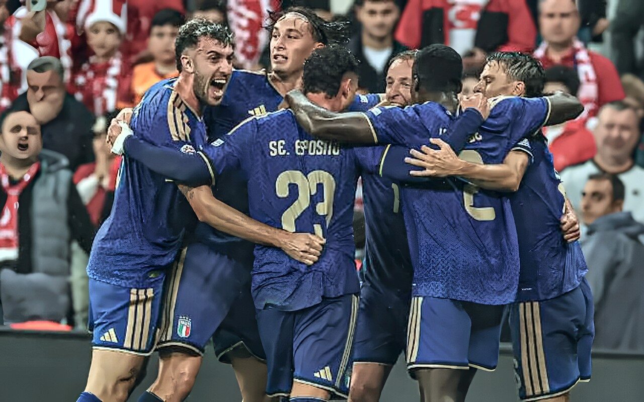 مانشيني يعلن تشكيل إيطاليا أمام تركيا في دوري الأمم الأوروبية