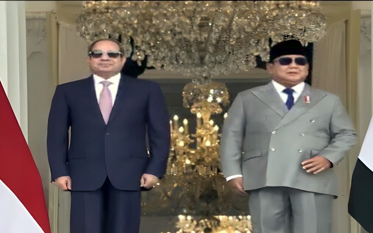 الرئيس السيسي يلتقي نظيره الإندونيسي في قصر ميرديكا الرئاسي بجاكرتا