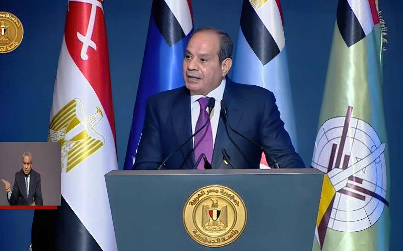 السيسي: الشائعات تستهدف استثارة الرأي العام وتفجير الأوضاع في مصر