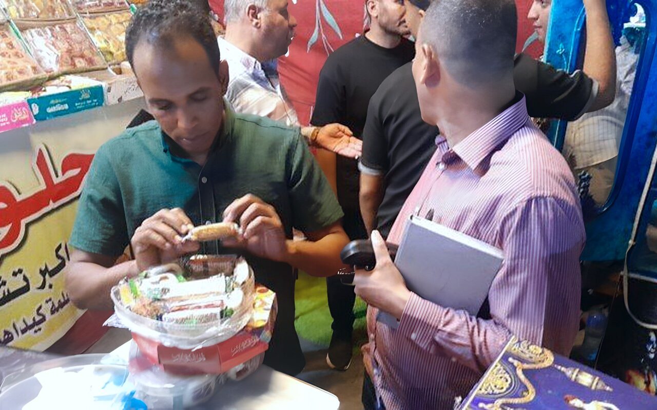 ضبط 22 طن مواد غذائية ولحوم و23 ألف لتر وقود في حملة تموينية بأسيوط