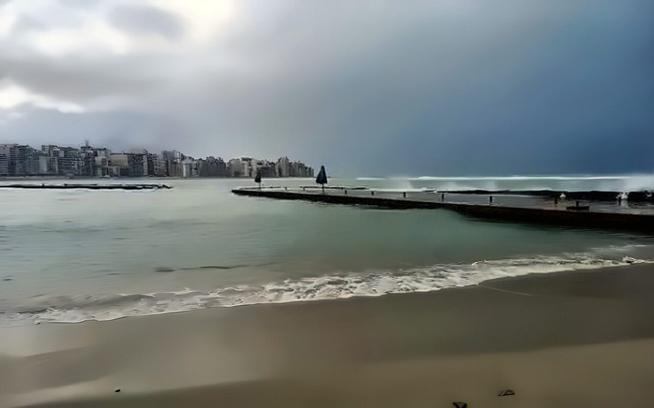 حالة الطقس في الإسكندرية اليوم الثلاثاء 6 أكتوبر.. فرص أمطار ورياح نشطة