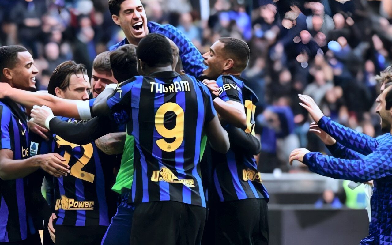 إنتر ميلان يقلب الطاولة على فيورنتينا بهدفين +90 ويتصدر الدوري الإيطالي