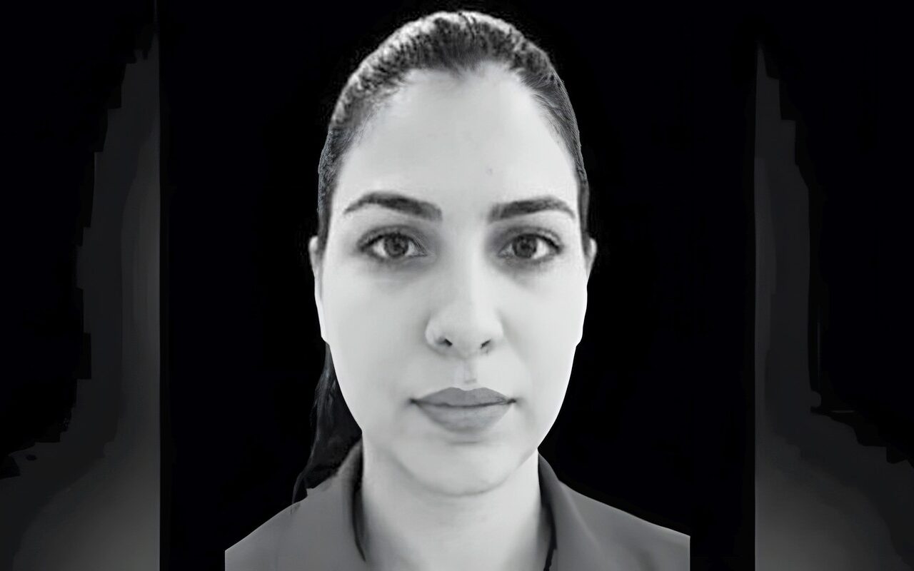 إخفاء خبر وفاتها عن والدها.. من هي «عزة رمزي» ضحية الهجوم على مطار الرياض؟